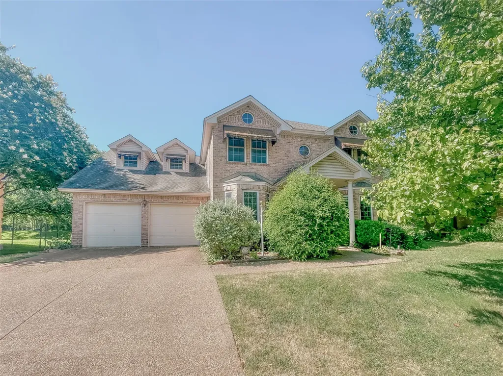 1312 Rio Grande Drive Benbrook TX 76126