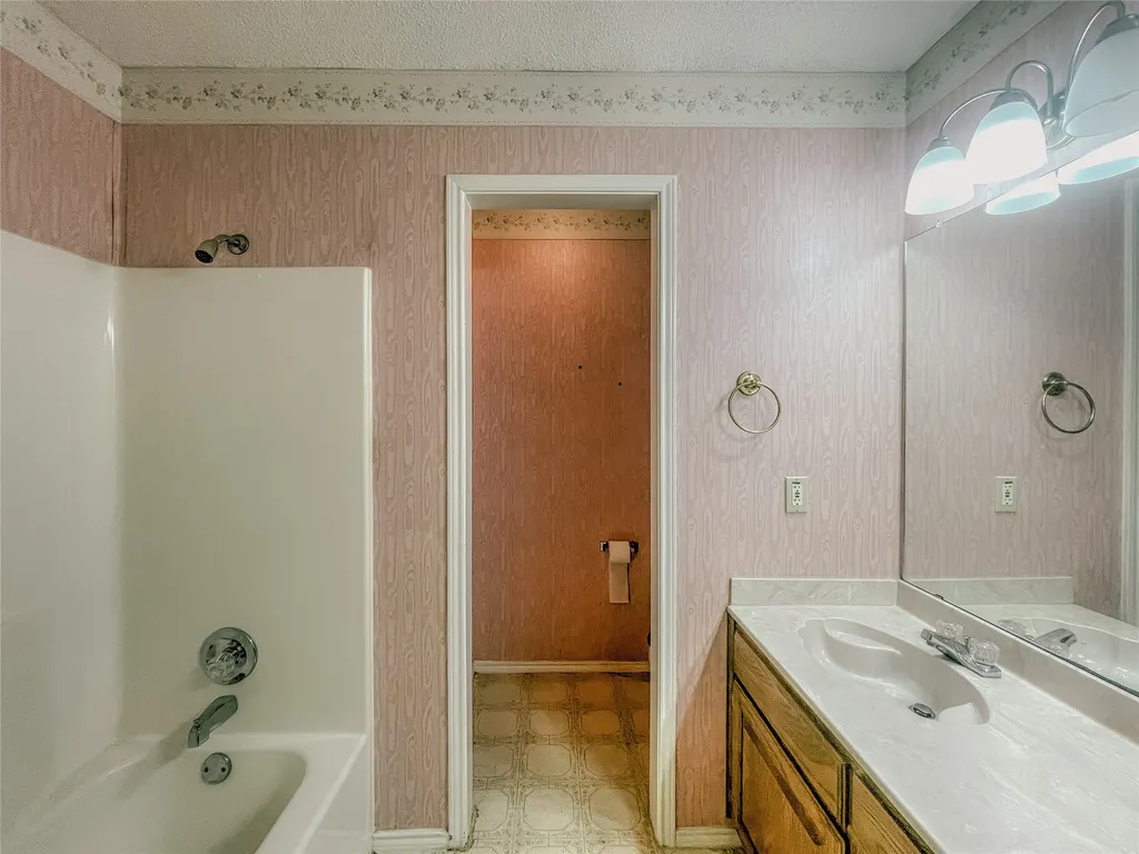 1312 Rio Grande Drive Benbrook TX 76126