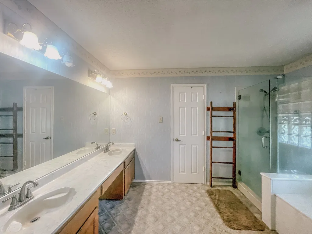 1312 Rio Grande Drive Benbrook TX 76126