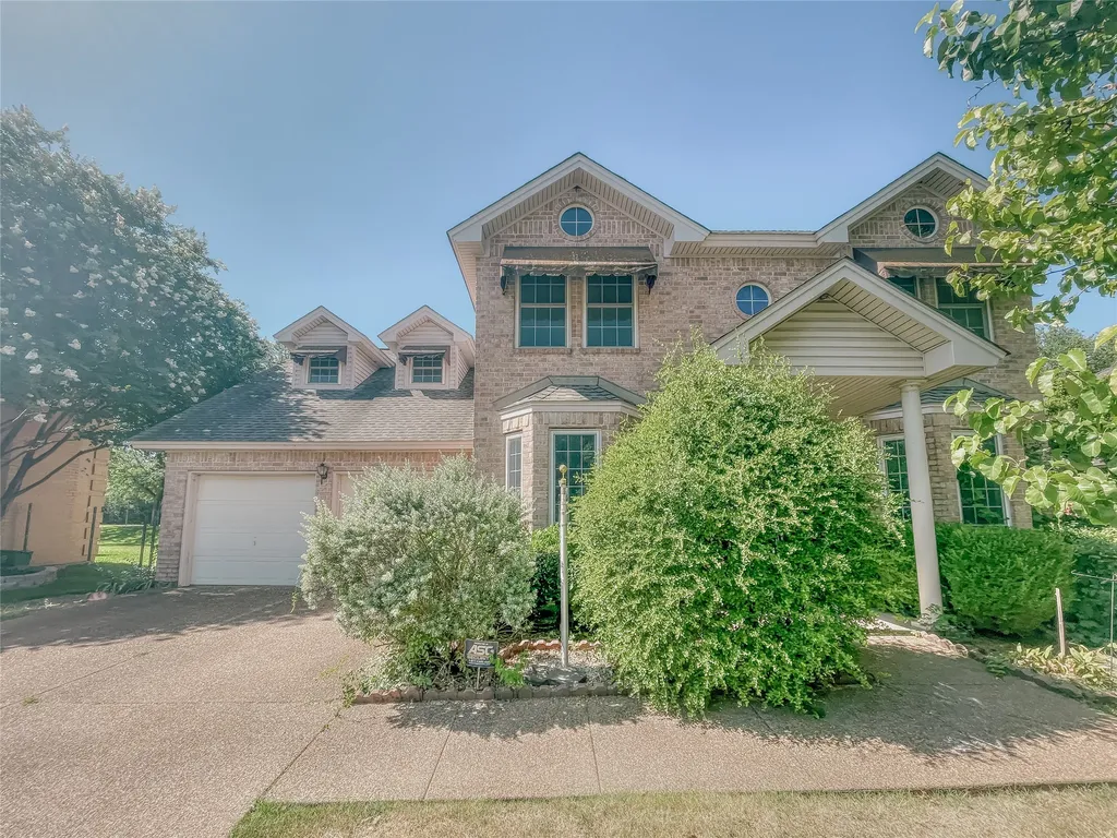 1312 Rio Grande Drive Benbrook TX 76126