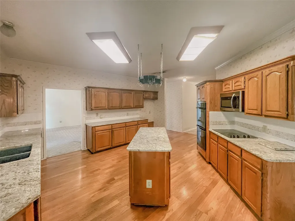 1312 Rio Grande Drive Benbrook TX 76126