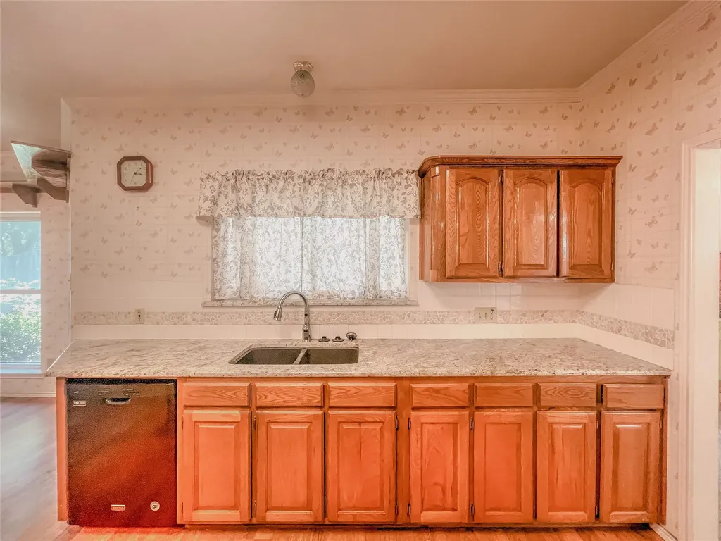 1312 Rio Grande Drive Benbrook TX 76126