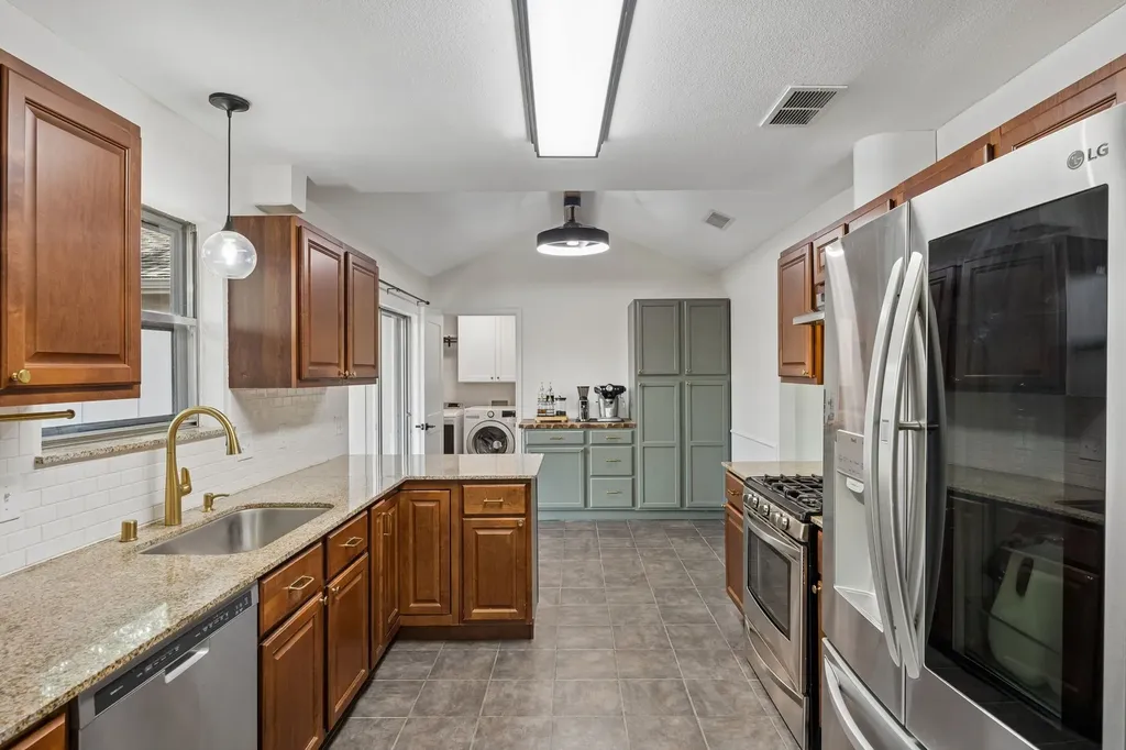 3624 Churchill Lane Plano TX 75075