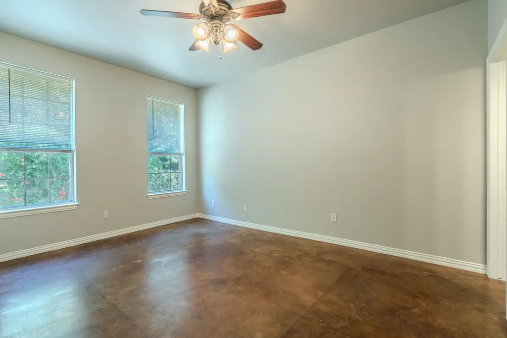 403 Summer Tree Lane Springtown TX 76082