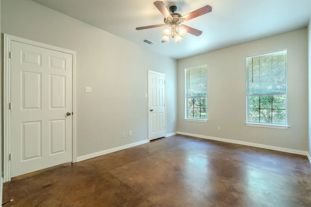 403 Summer Tree Lane Springtown TX 76082