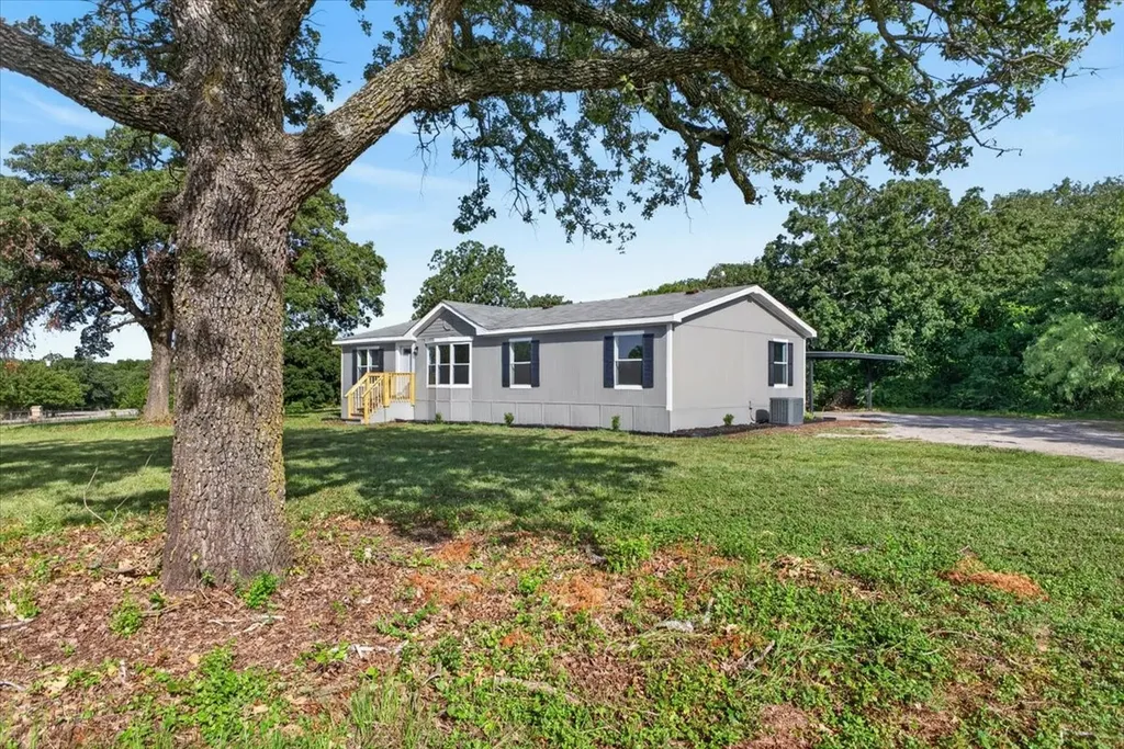 6001 Overbrook Farm Lane Joshua TX 76058