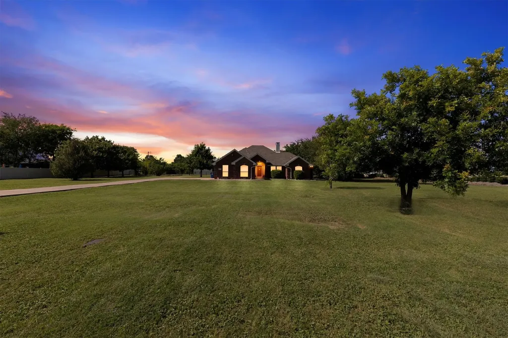 9 Horseman Drive Lucas TX 75002