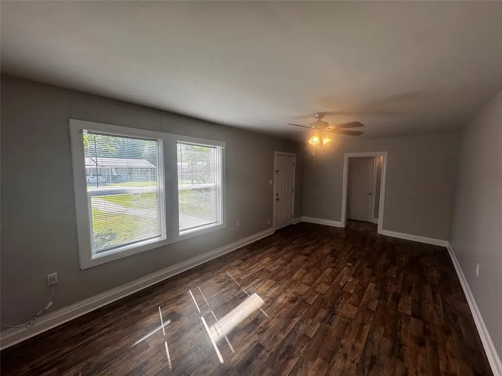 127 Frances Street Mineola TX 75773