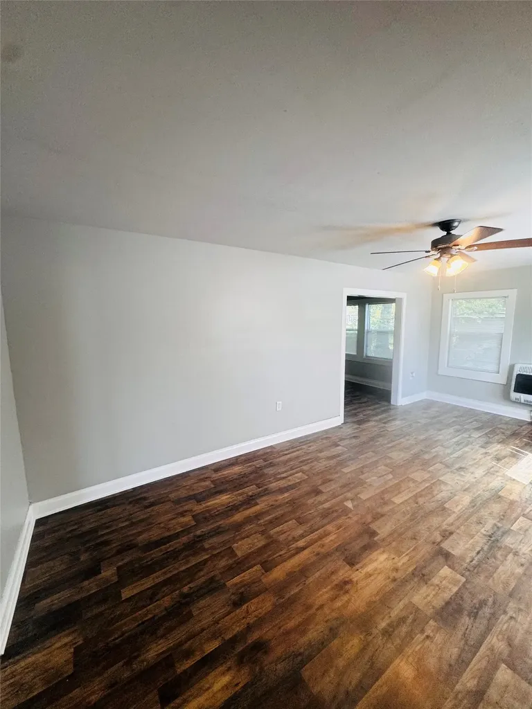 127 Frances Street Mineola TX 75773