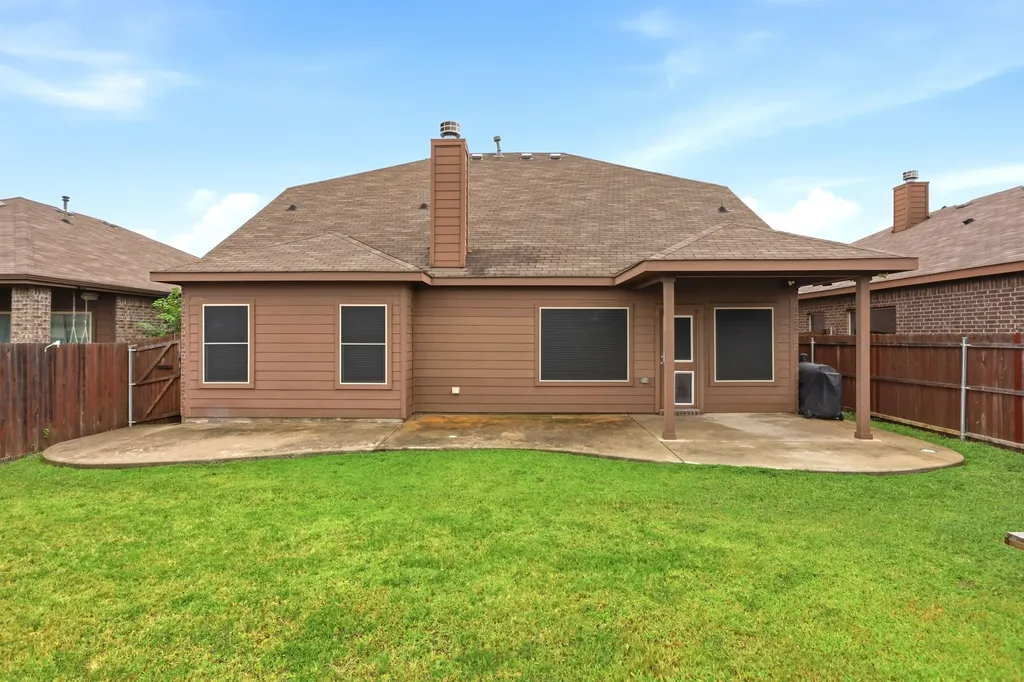1817 Potrillo Lane Fort Worth TX 76131