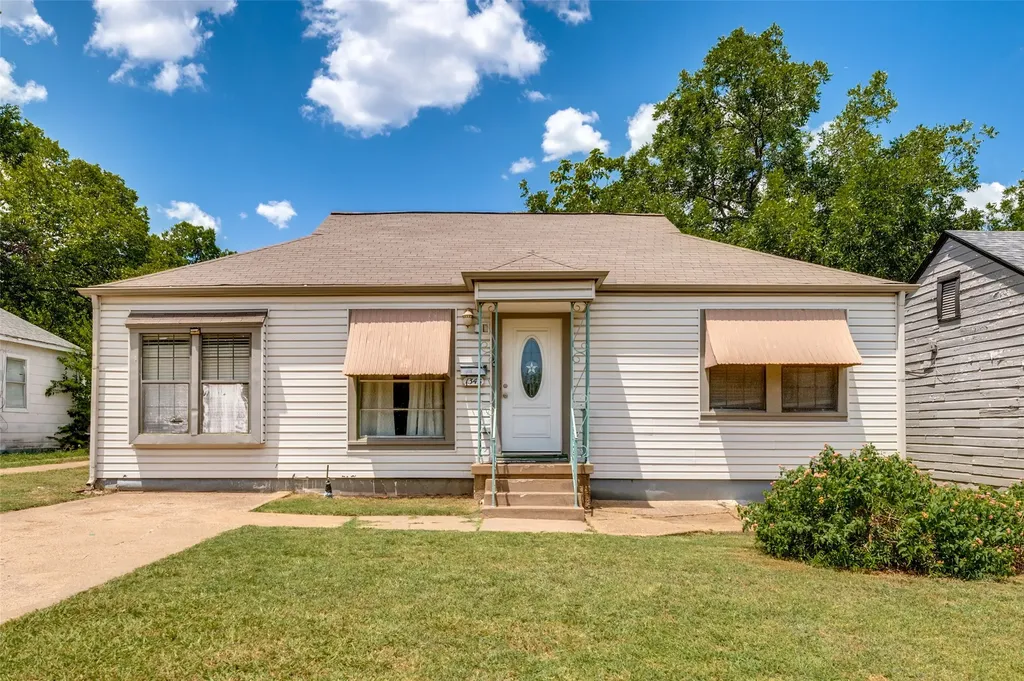1343 E Ann Arbor Avenue Dallas TX 75216