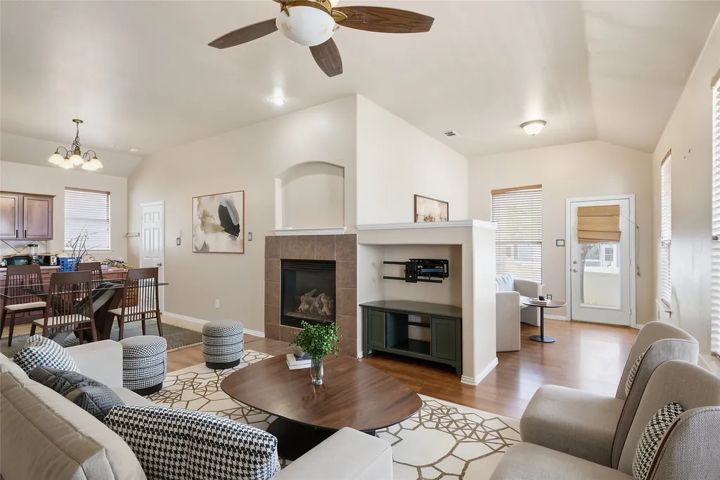 1728 Mercer Way Savannah TX 76227
