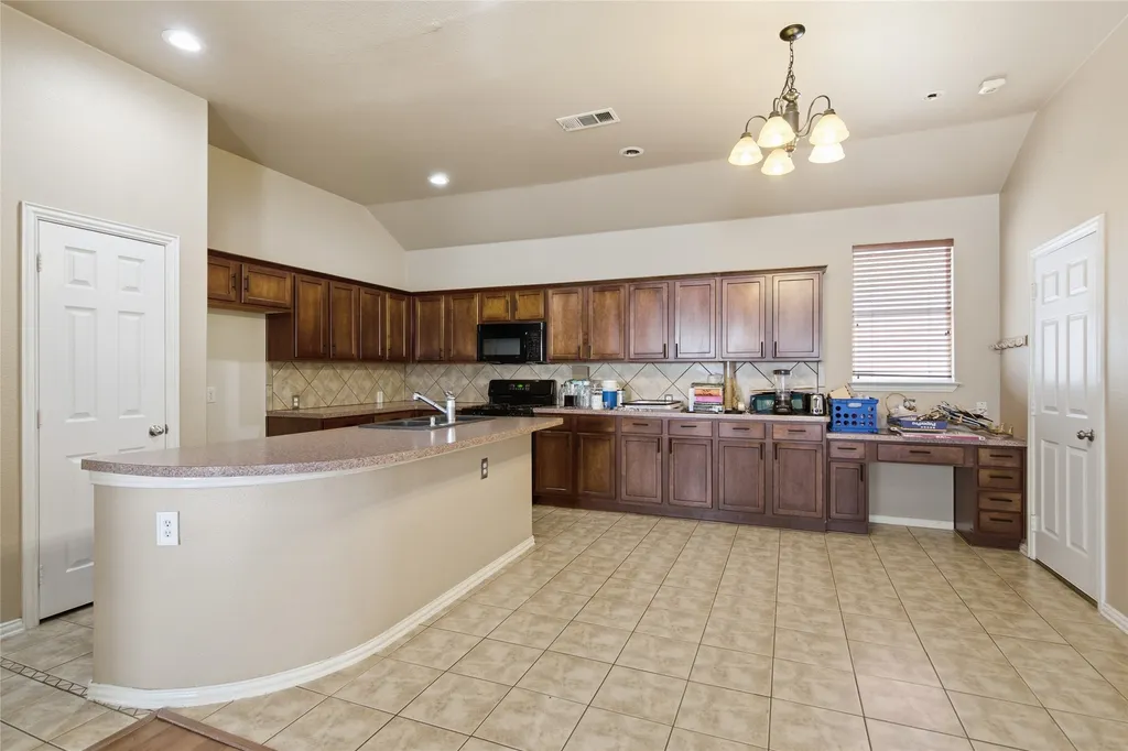 1728 Mercer Way Savannah TX 76227
