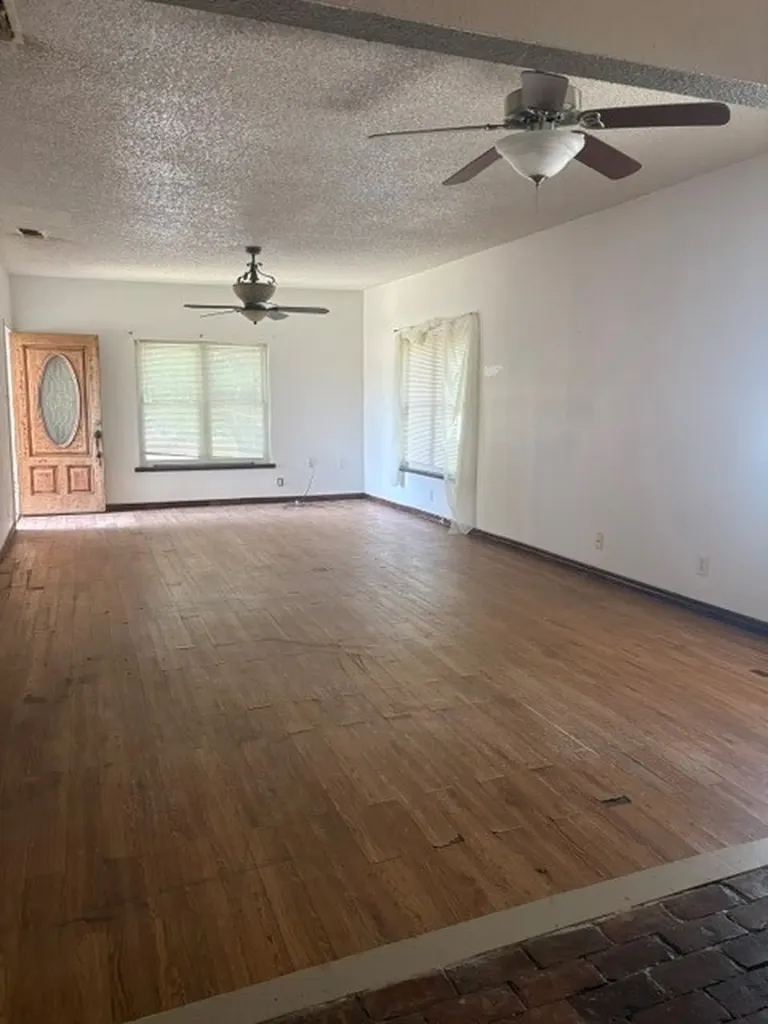 2800 24th Street Fort Worth TX 76106