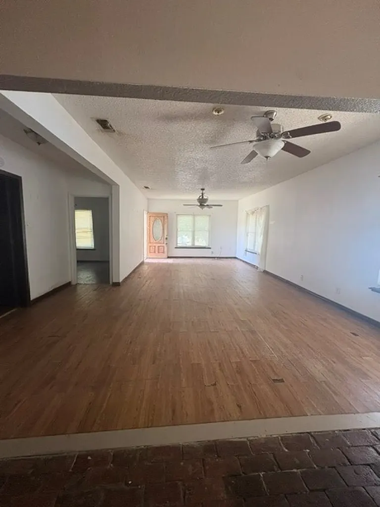 2800 24th Street Fort Worth TX 76106