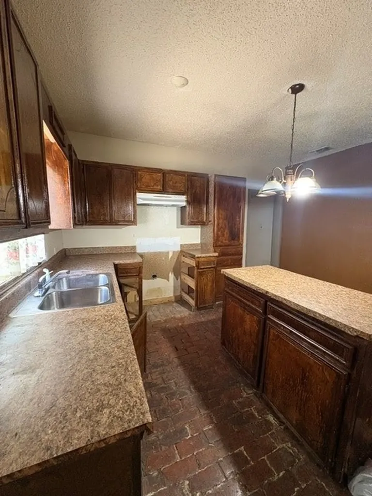 2800 24th Street Fort Worth TX 76106