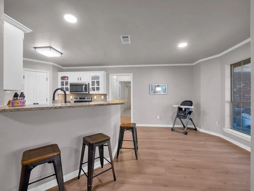 1020 Oak Hollow Lane Combine TX 75159
