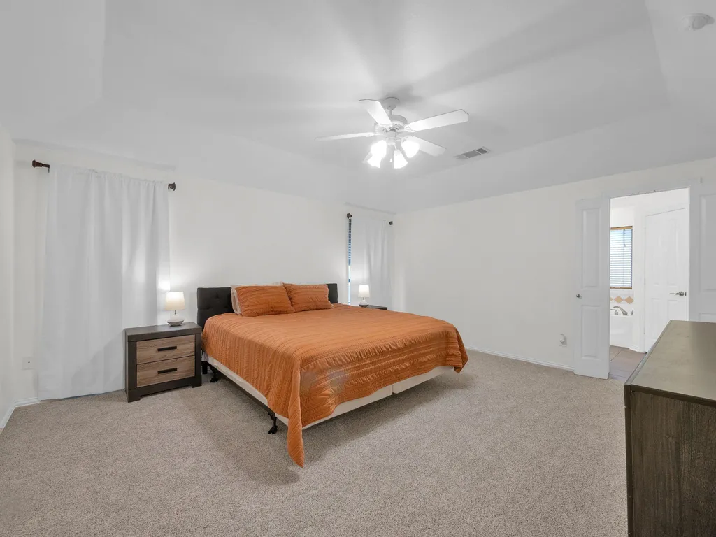 1020 Oak Hollow Lane Combine TX 75159