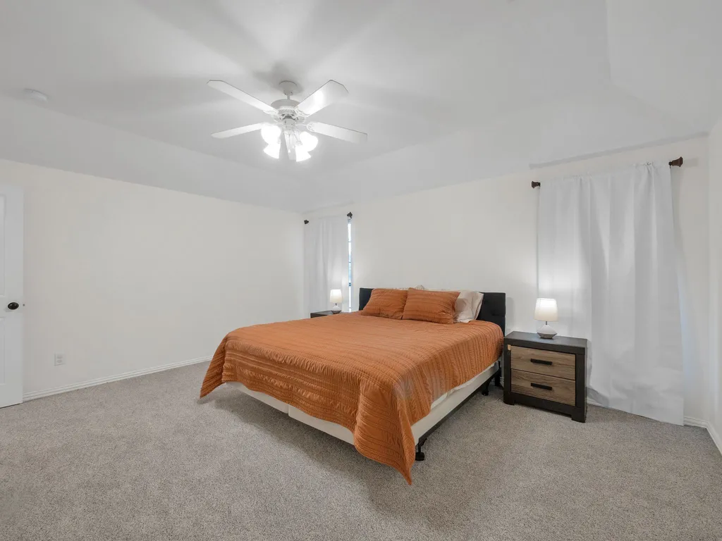 1020 Oak Hollow Lane Combine TX 75159