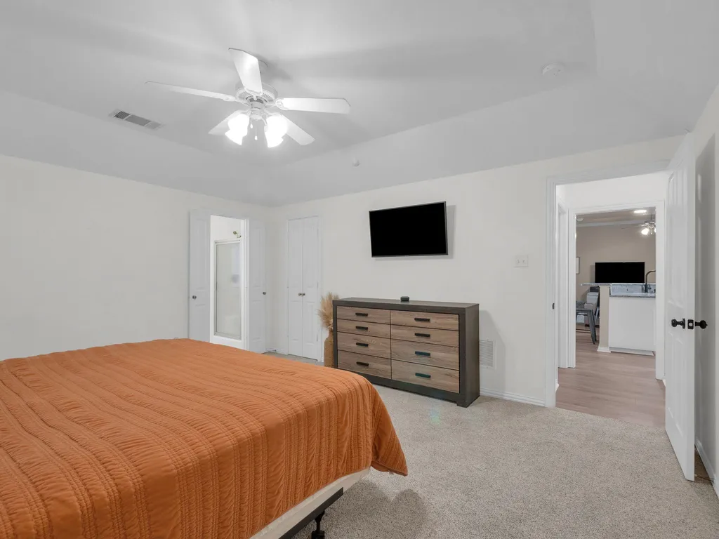 1020 Oak Hollow Lane Combine TX 75159