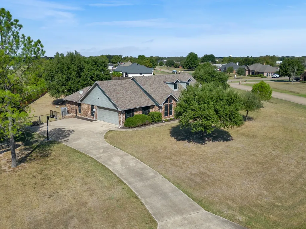 1020 Oak Hollow Lane Combine TX 75159