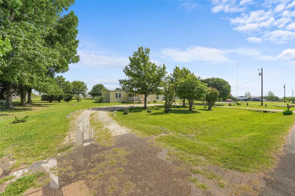 542 Private Road 4906 Haslet TX 76052