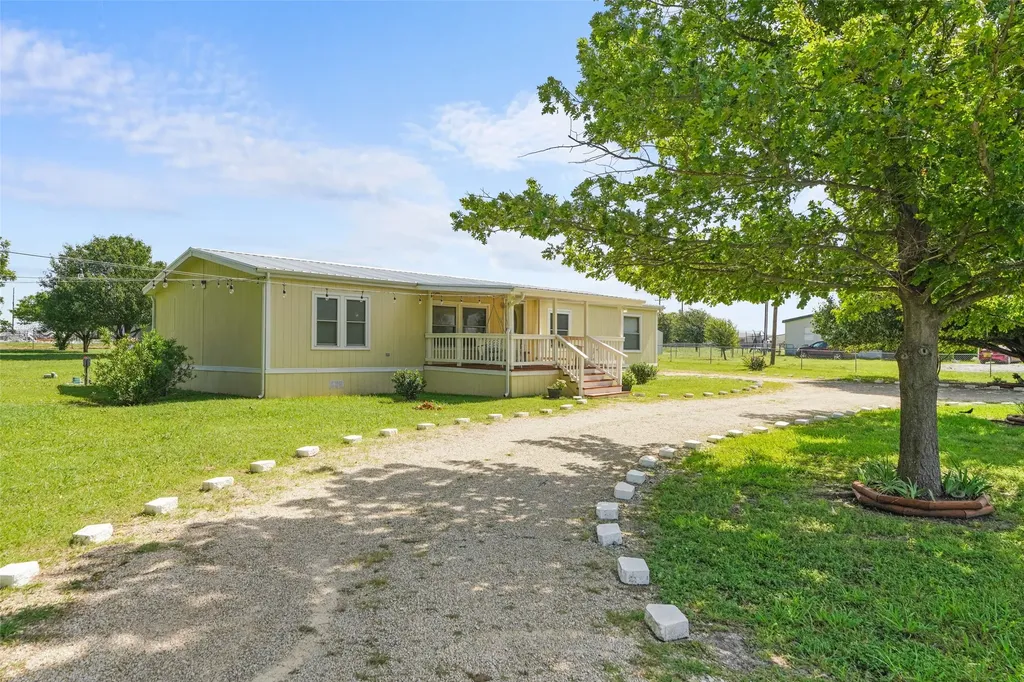 542 Private Road 4906 Haslet TX 76052