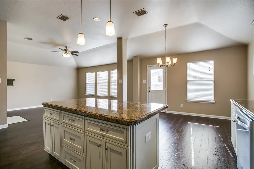 6809 Bear Hollow Lane Watauga TX 76137