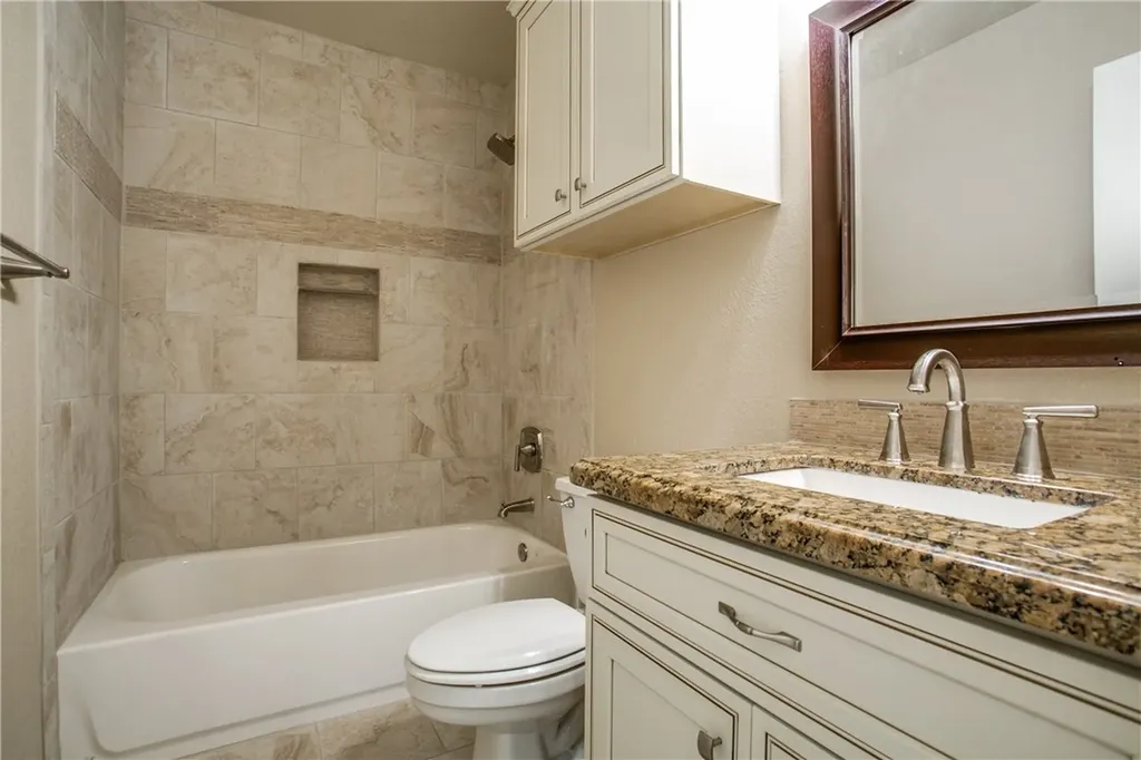 6809 Bear Hollow Lane Watauga TX 76137