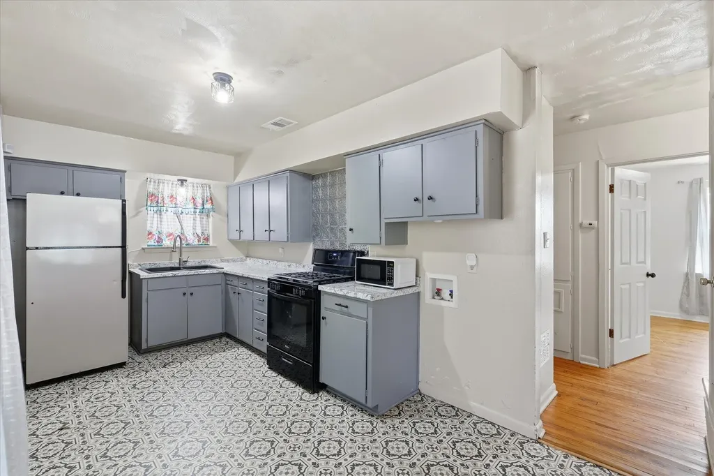 1005 Monterey Drive Denton TX 76209