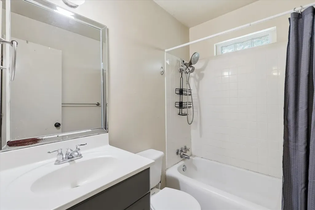1005 Monterey Drive Denton TX 76209