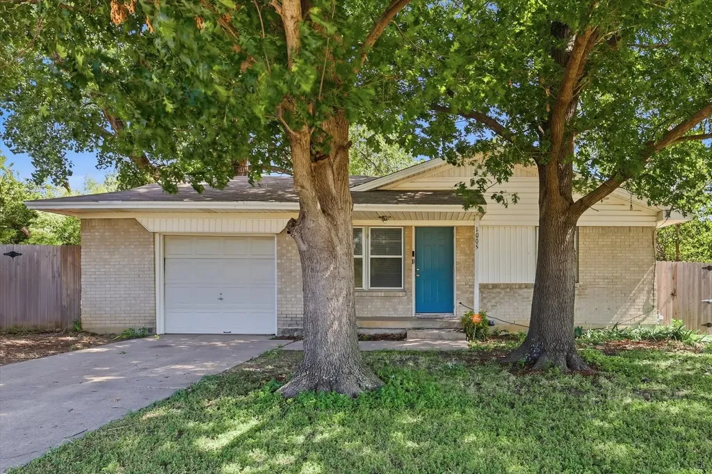 1005 Monterey Drive Denton TX 76209