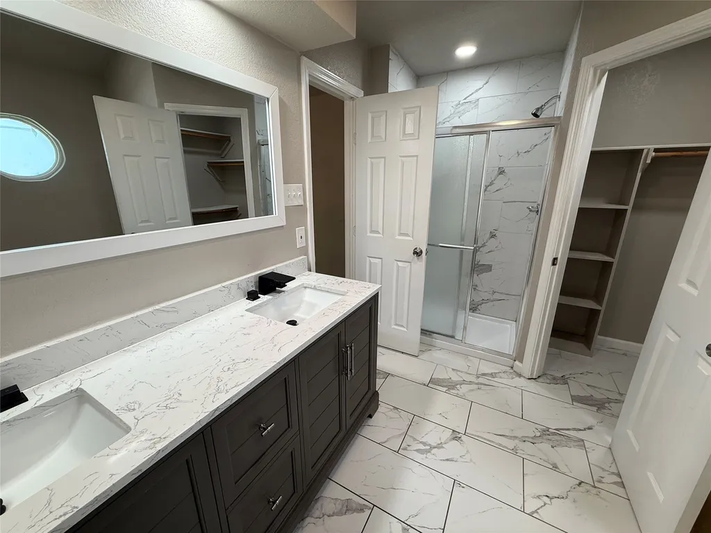 109 Colony Drive Arlington TX 76002