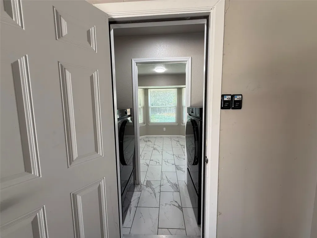 109 Colony Drive Arlington TX 76002