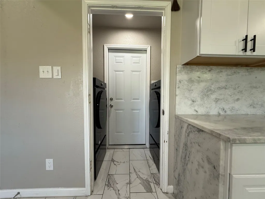 109 Colony Drive Arlington TX 76002