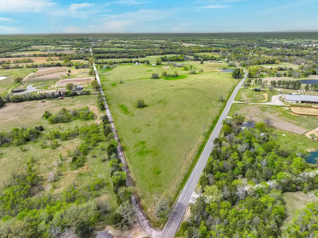 000 Vz County Road 3201 Edgewood TX 75117