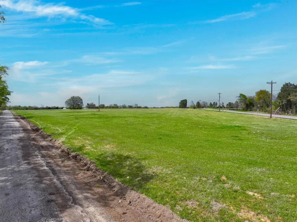 000 Vz County Road 3201 Edgewood TX 75117