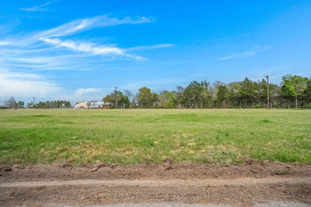 000 Vz County Road 3201 Edgewood TX 75117
