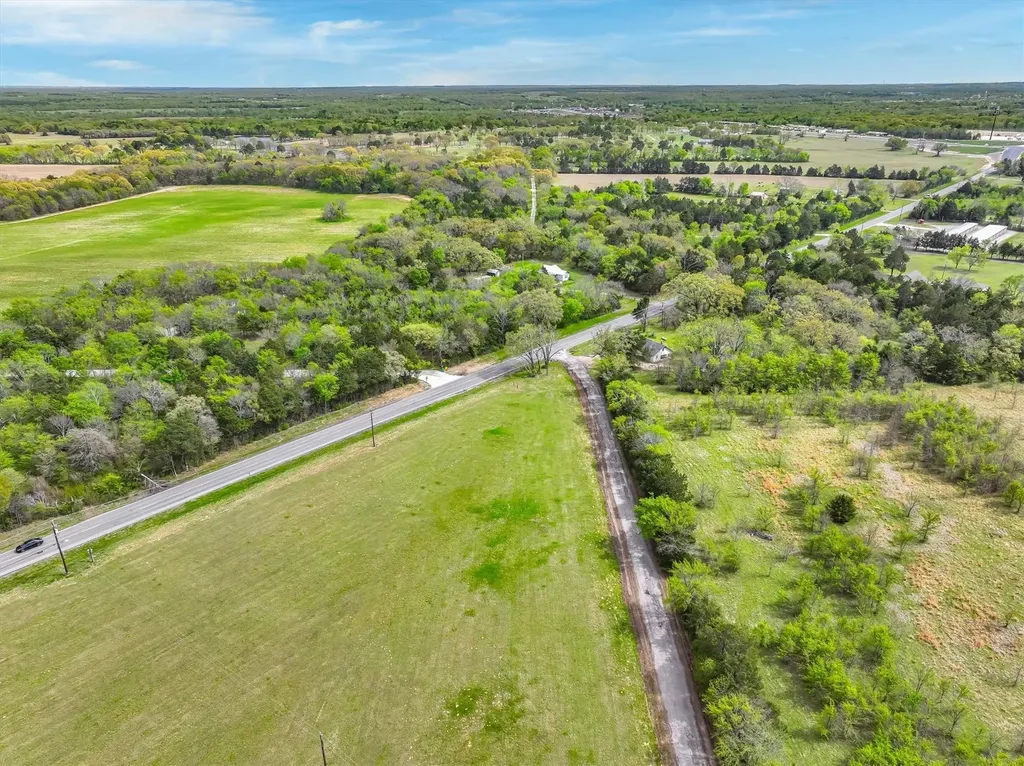 000 Vz County Road 3201 Edgewood TX 75117