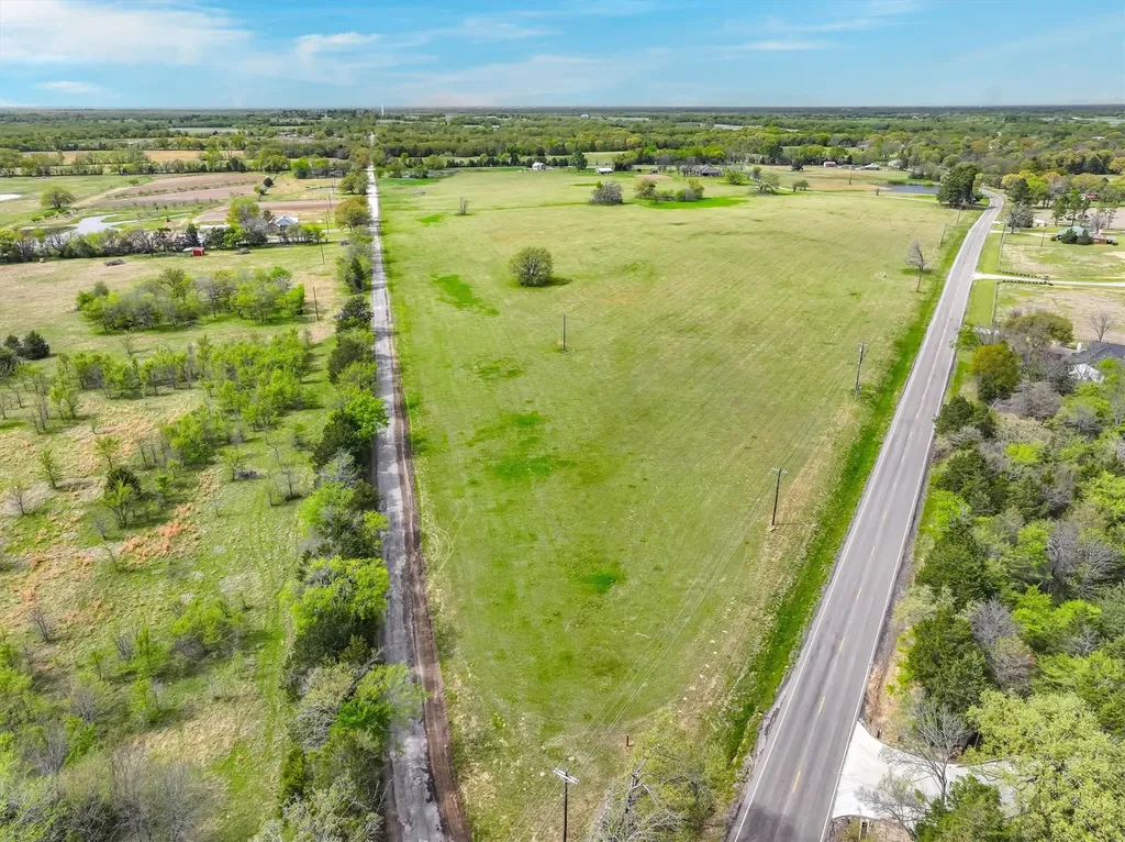 000 Vz County Road 3201 Edgewood TX 75117