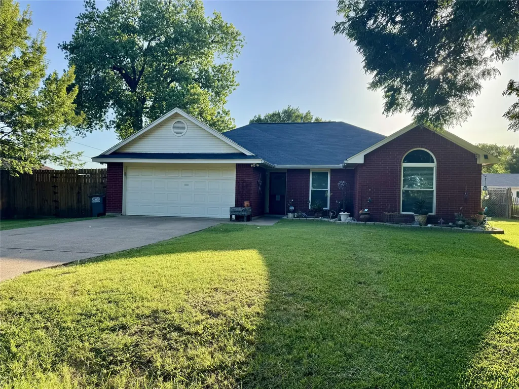 313 N Main Street Red Oak TX 75154