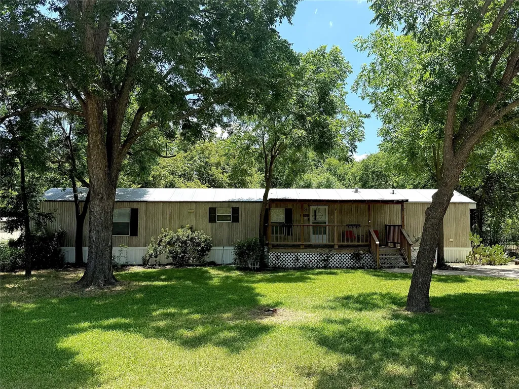 1809 Ranch Road Grand Prairie TX 75052