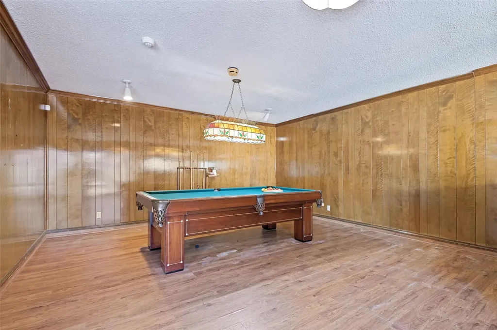 6101 Circleview Drive Haltom City TX 76180