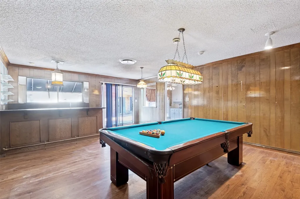 6101 Circleview Drive Haltom City TX 76180