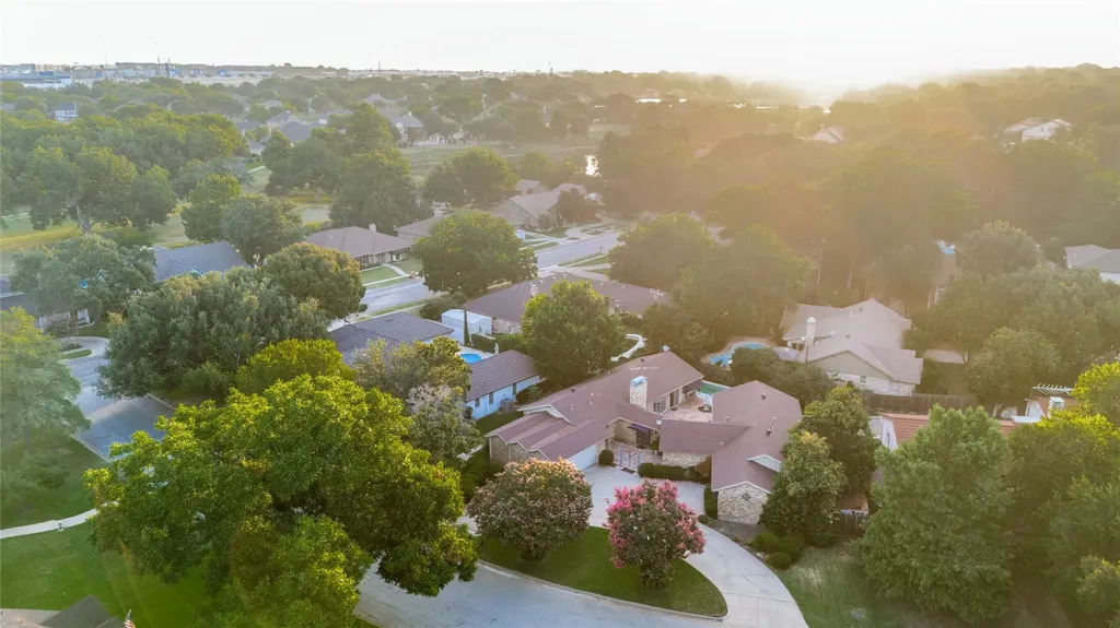 6101 Circleview Drive Haltom City TX 76180