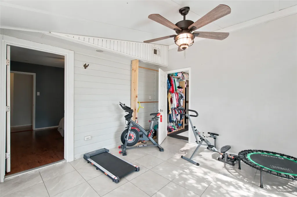 4828 Deal Drive Fort Worth TX 76135