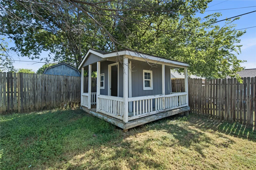 4828 Deal Drive Fort Worth TX 76135