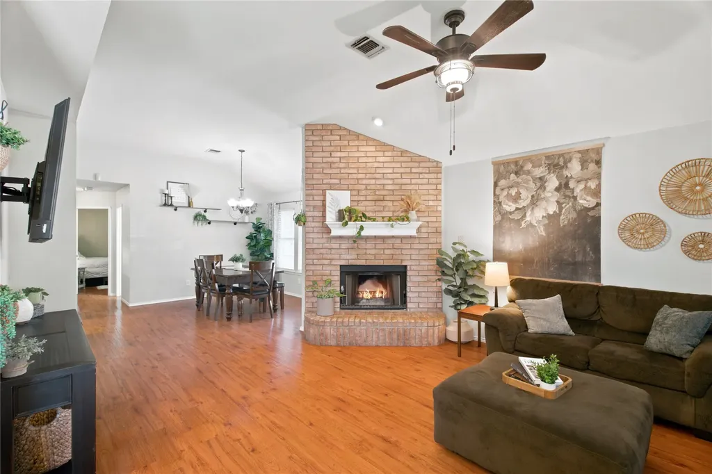 4828 Deal Drive Fort Worth TX 76135