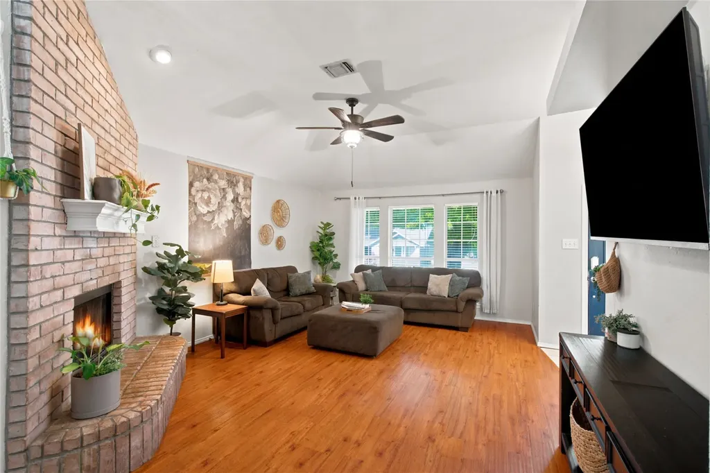 4828 Deal Drive Fort Worth TX 76135