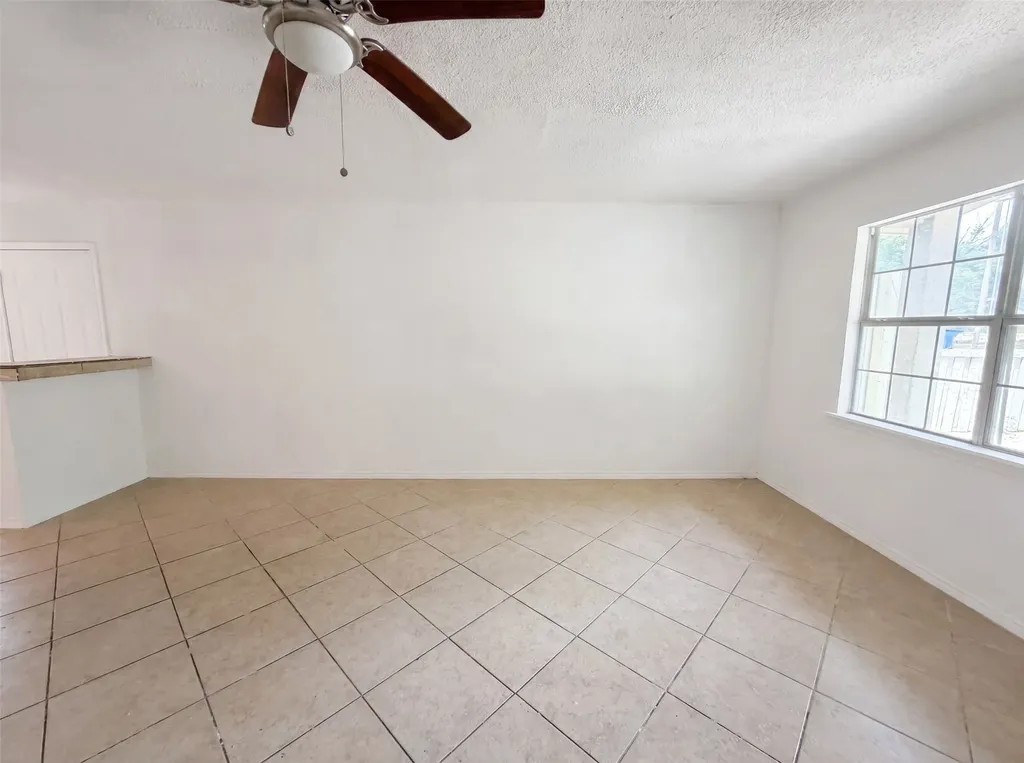 2210 Ben Hur Street Dallas TX 75253